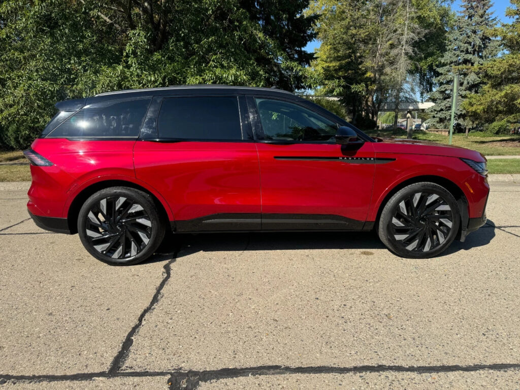 2024 Lincoln Nautilus