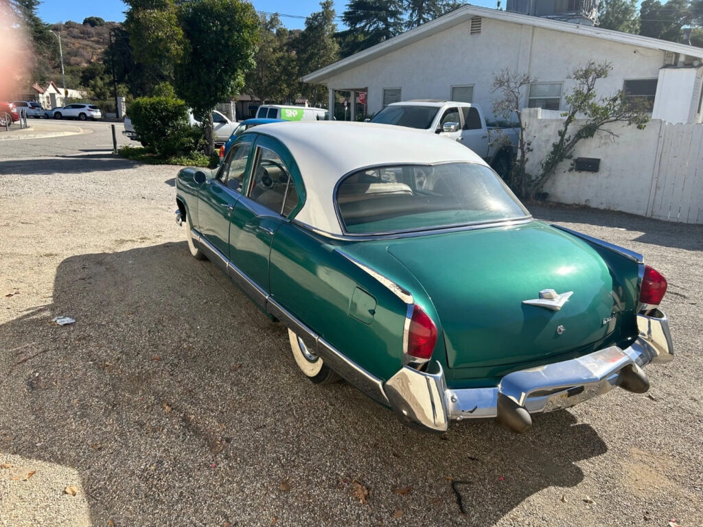 1953 Kaiser Manhattan