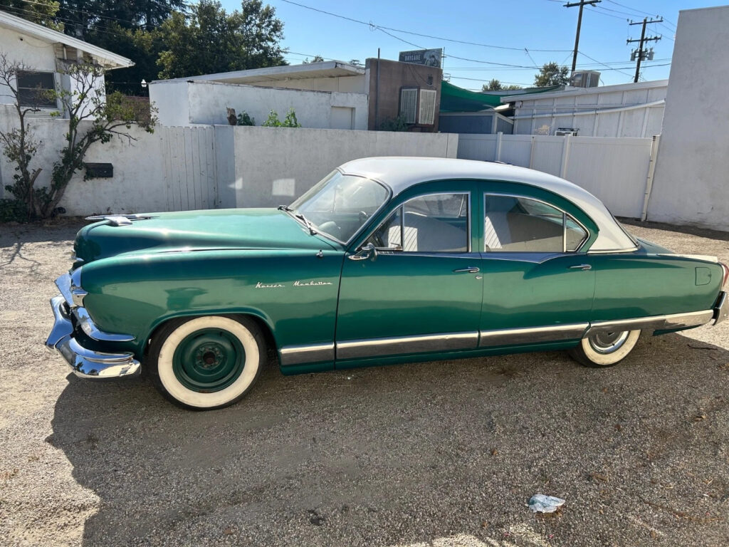 1953 Kaiser Manhattan