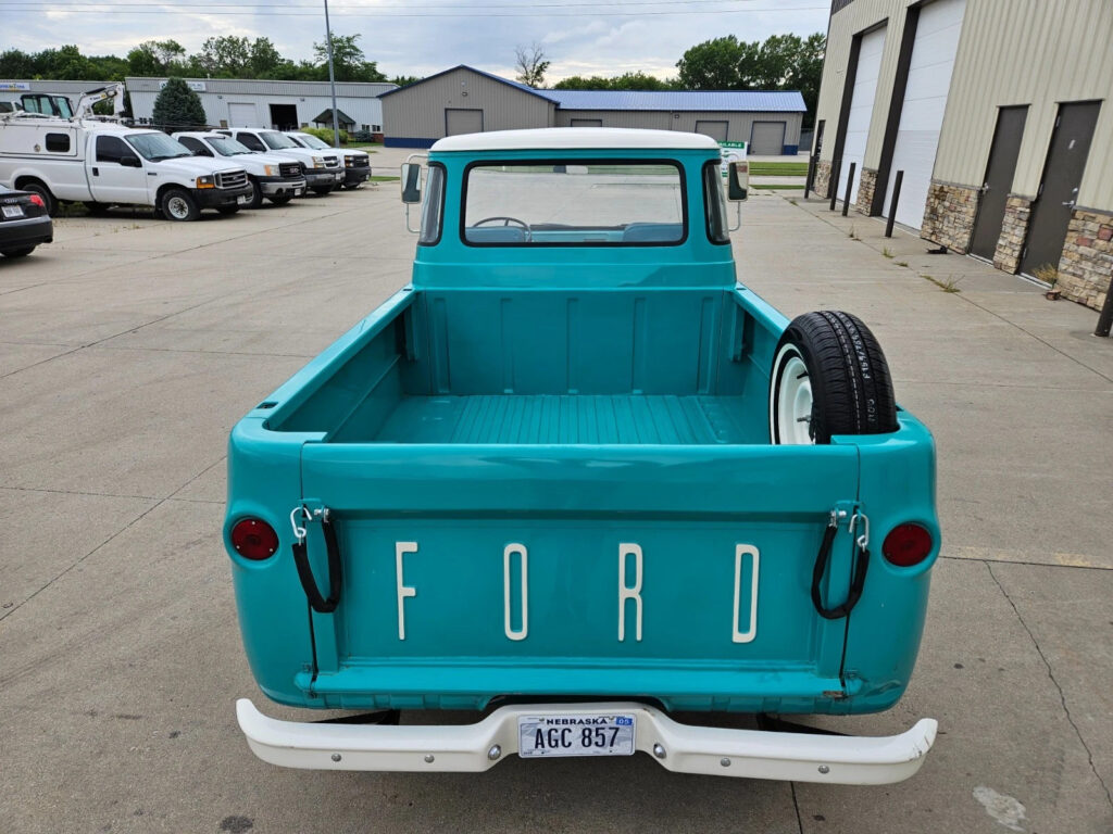 1961 Ford Econoline