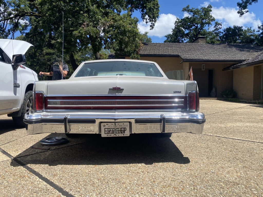 1977 Lincoln Continental