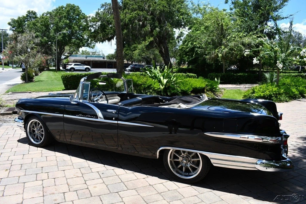 1956 Pontiac Star Chief