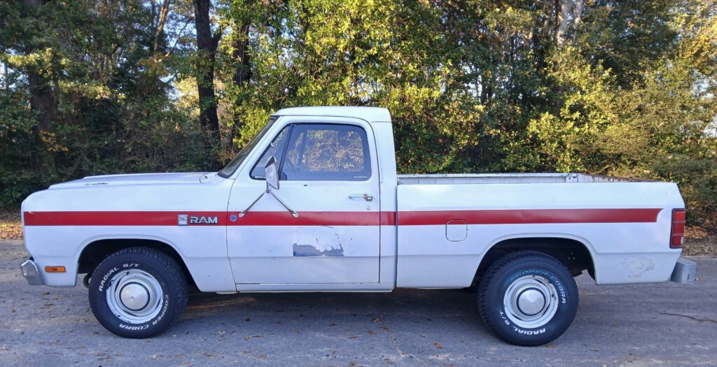 1985 Dodge D100
