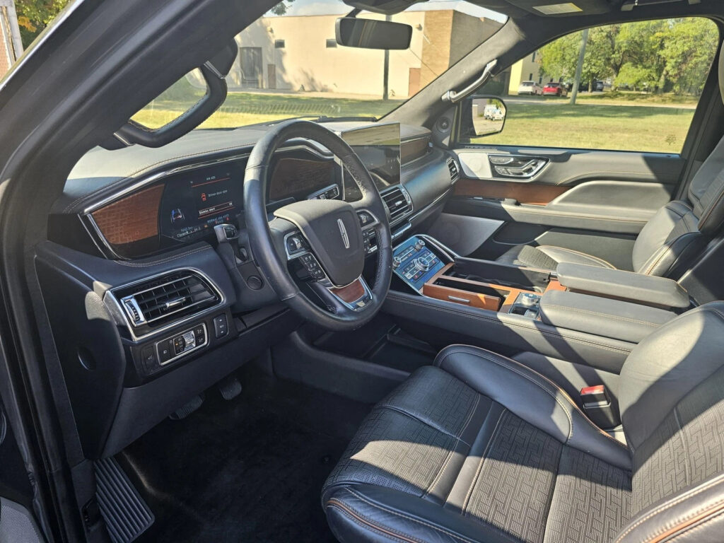 2024 Lincoln Navigator