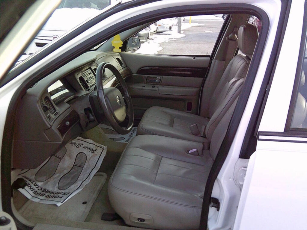 2010 Mercury Grand Marquis